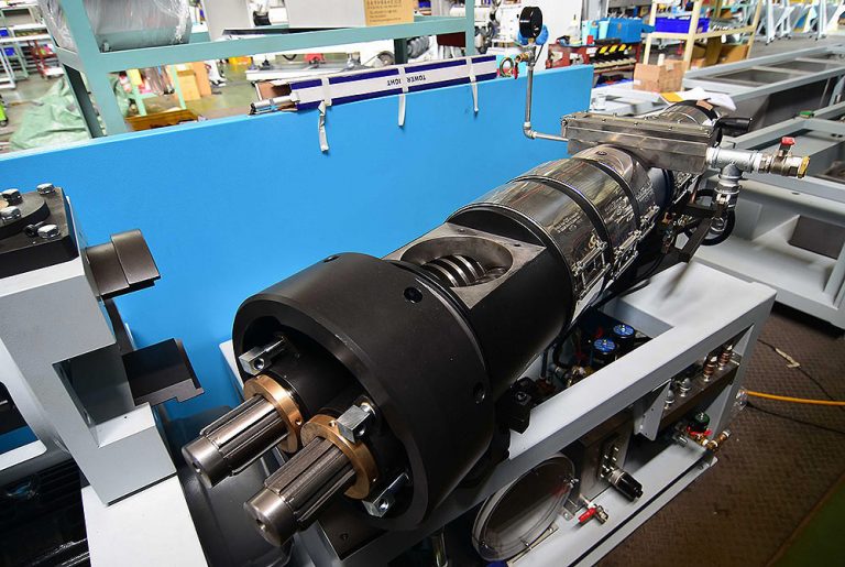 Conical Type Twin Screw Extruder Machine Everplast Machinery (MIT)