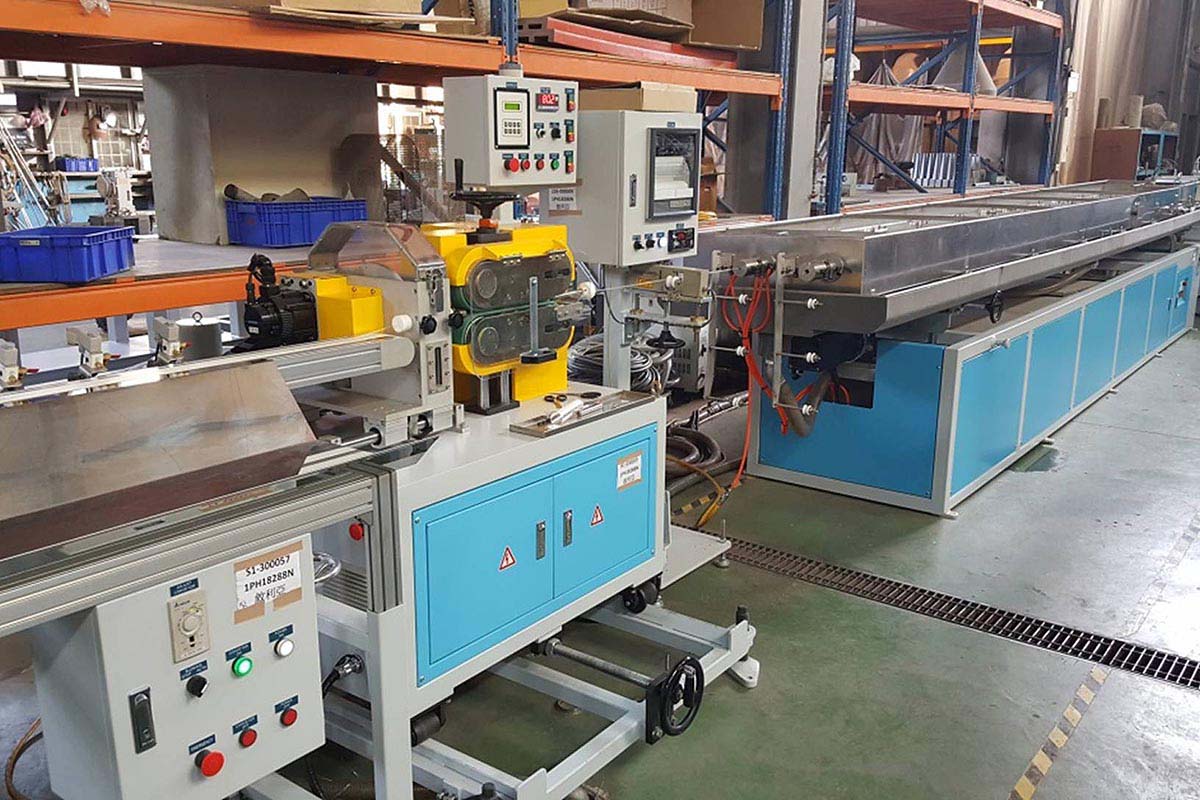 EMS-75 High Speed PVC Medical Tube Machine Line EMS-75 High Speed PVC Medical Tube Machine Line