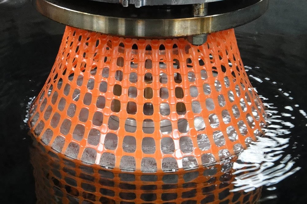 stretched_square_net_machine