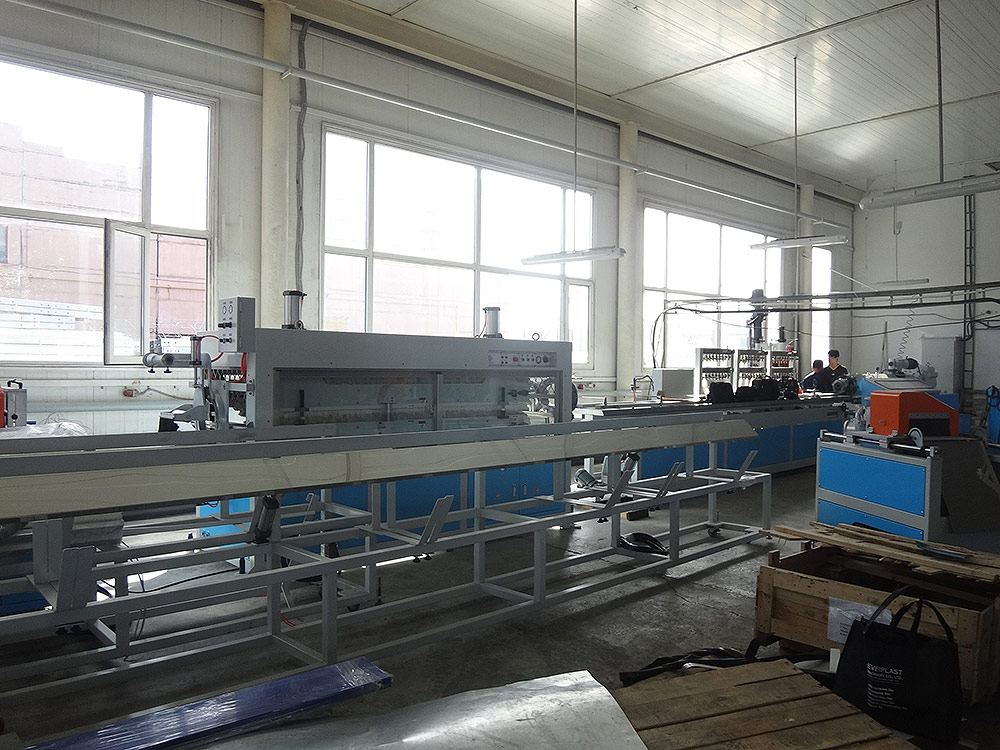 PVC Refrigerator Profile Extrusion Line PVC Refrigerator Profile Extrusion Line