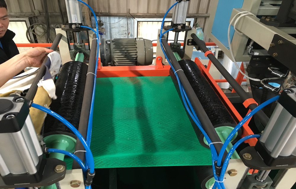 Insect Net Machine Line