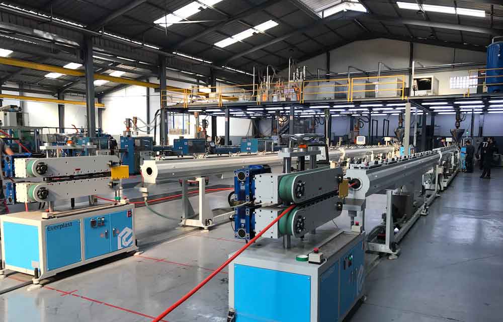 pipe_application_pe-steel-wire-pipe_machine_line