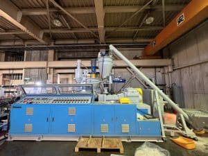 EMD-90 WPC Decking Profile Extrusion Line with Pulverizing System-01